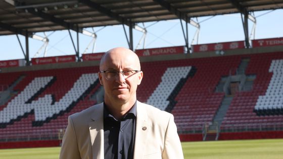 Vuković wierzy, że pokonają Lecha. “Gdybym w to nie wierzył, w poniedziałek szukałbym pracy.”…