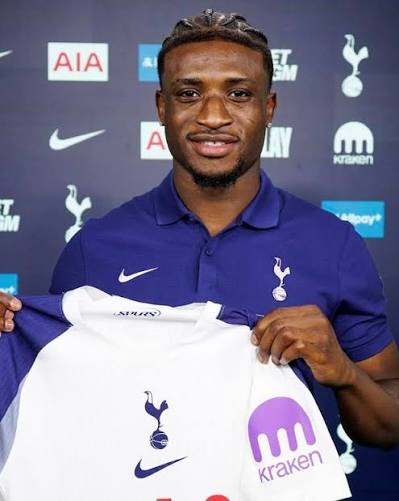 Śląsk Wrocław pozyskuje gwiazdę z Ghany Mohammeda Kudusa na długi kontrakt…